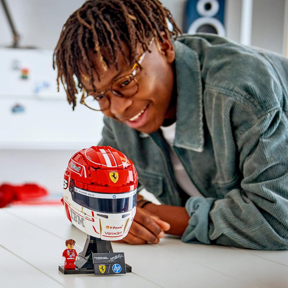 LEGO Editions Formula 1 - Casco di Charles Leclerc Scuderia Ferrari HP 43014
