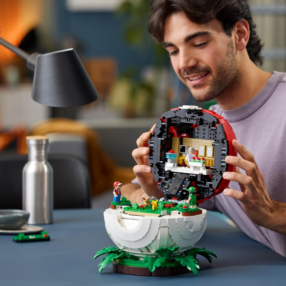LEGO POKEMON - Poké Ball Momenti Iconici da Allenatore 72154  