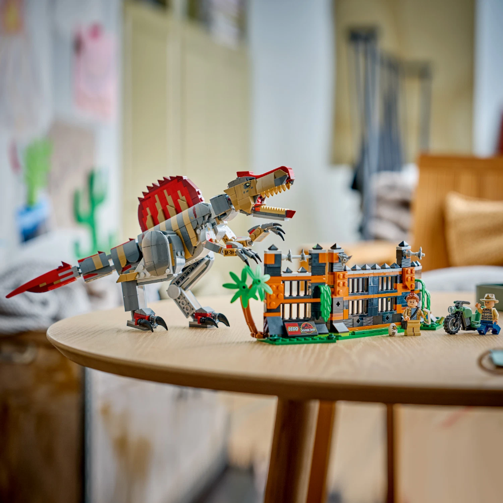 LEGO JURASSIC WORLD - Fuga del dinosauro Spinosaurus 77982 