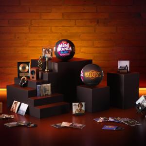 ZURU - MINI BRANDS: VINYL CAPSULE SERIES 1 - 13Pcs